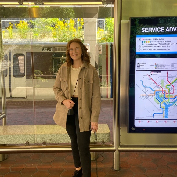 Oversized Shackett- S - Picture 6 of 6